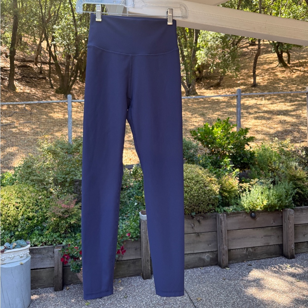 WILO High-Waisted Leggings SIZE XS